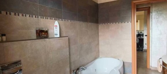 2 bedrooms Apartment in Asti, Italy No. 87893 17