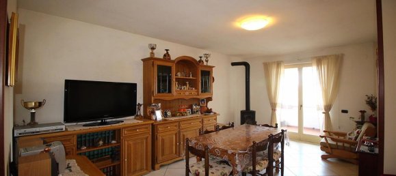 3 rooms Apartment in Montepulciano, Italy No. 222221 3