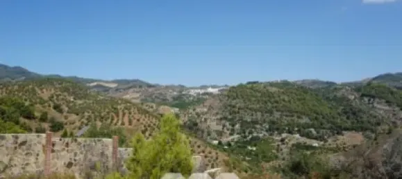 3 bedrooms House in Yunquera, Spain No. 53260 8