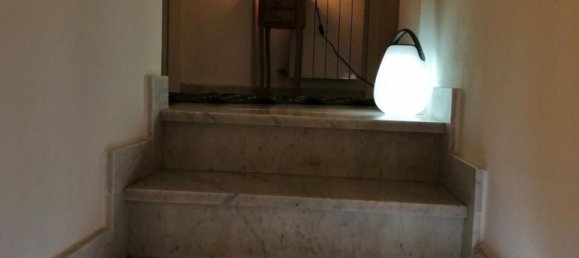 5 bedrooms House in Massa, Italy No. 360317 9