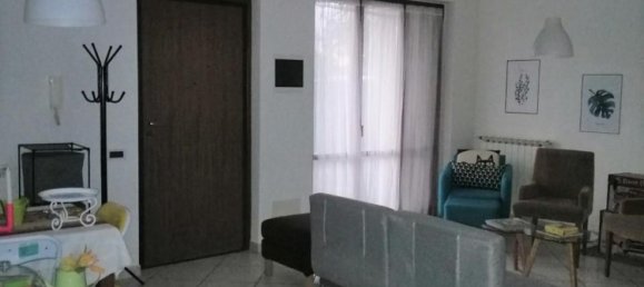 5 bedrooms House in Massa, Italy No. 360317 3