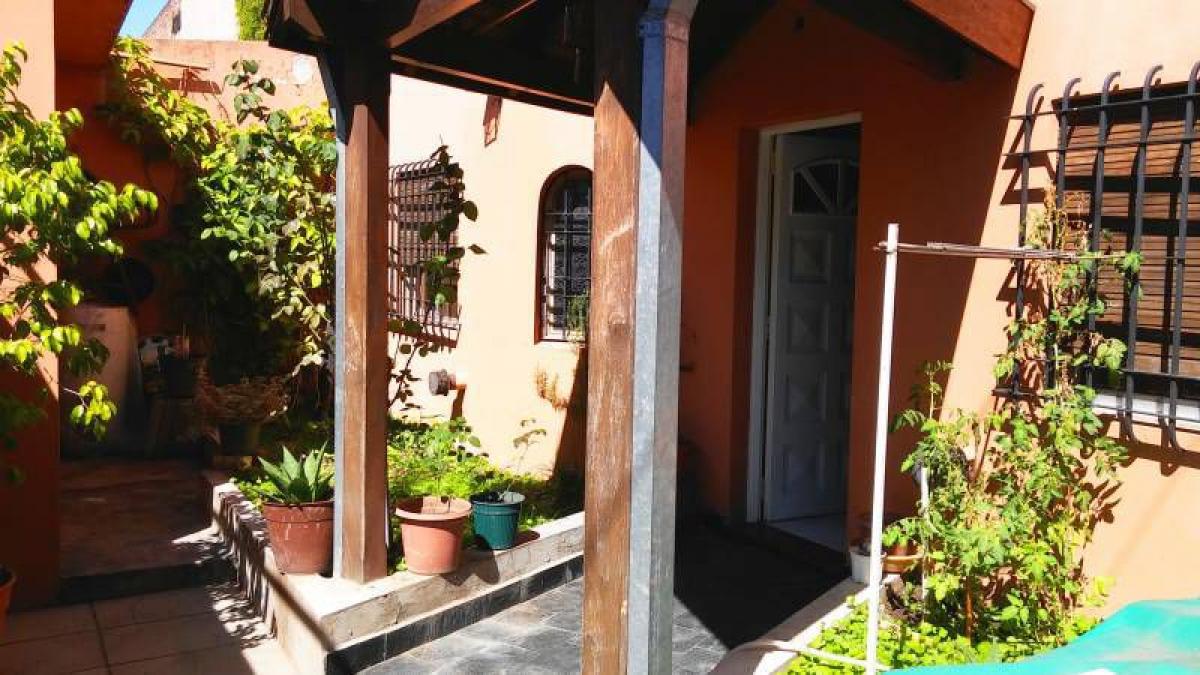 3 chambres Maison à Lanus, Argentina No. 56662