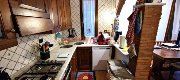 Villa de 3 dormitorios en Lucca, Italy No. 94550 11