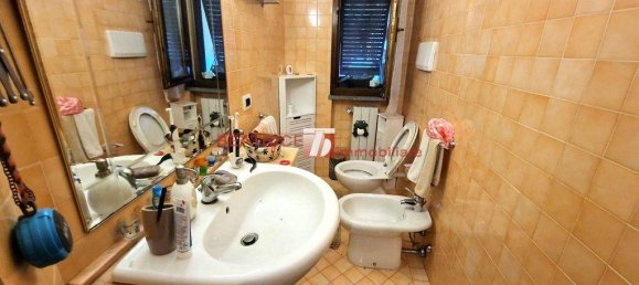 Villa de 3 dormitorios en Lucca, Italy No. 94550 14