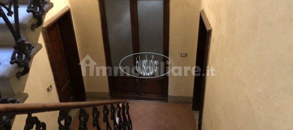 3 Schlafzimmer Wohnung in Montevarchi, Italy, Nr. 259456 9