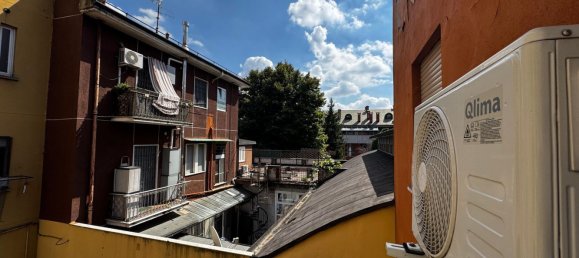 2 bedrooms Apartment in Milan, Italy No. 360516 25