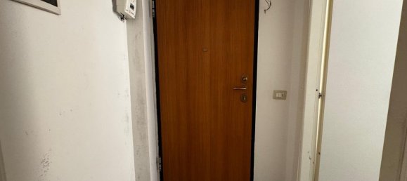 2 bedrooms Apartment in Milan, Italy No. 360516 8