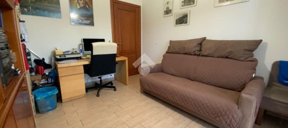 5 rooms Apartment in Turin, Italy No. 1818 15