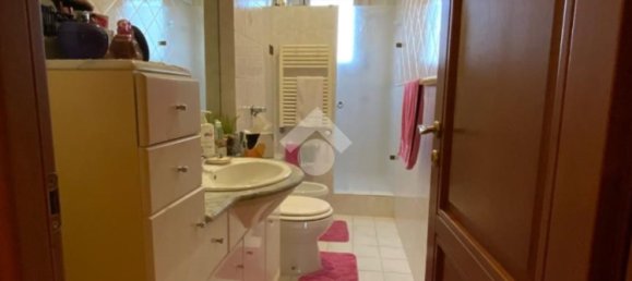 5 rooms Apartment in Turin, Italy No. 1818 16