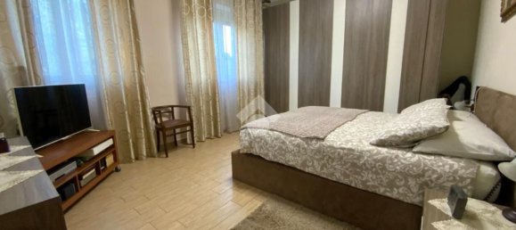 5 rooms Apartment in Turin, Italy No. 1818 9