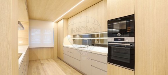 3 bedrooms Apartment in Cascais, Portugal No. 93806 7