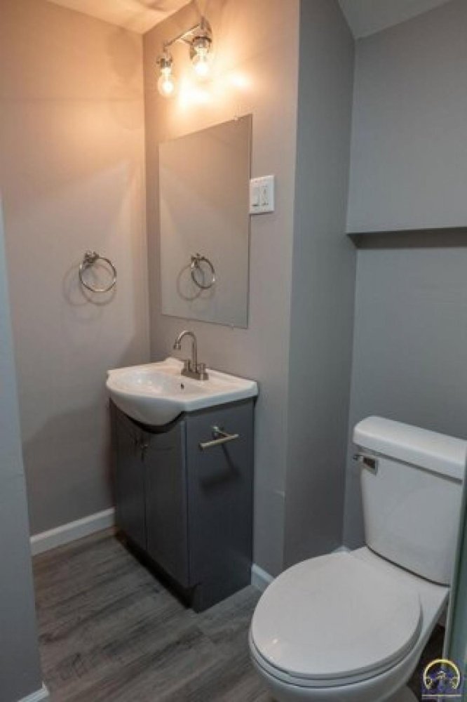 4 bedrooms House in Topeka, USA No. 421201