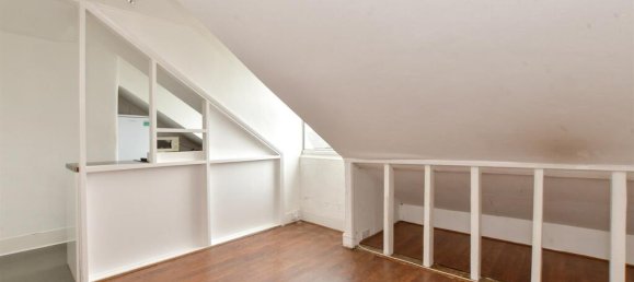 1 bedroom Apartment in Wanstead, United Kingdom No. 4120 5