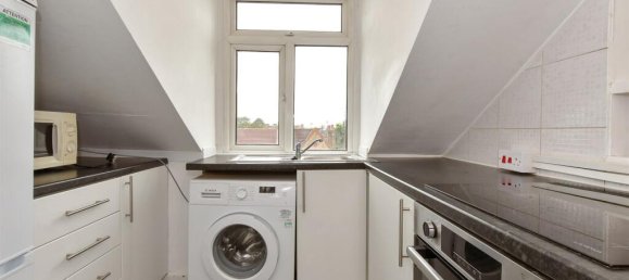 1 bedroom Apartment in Wanstead, United Kingdom No. 4120 6