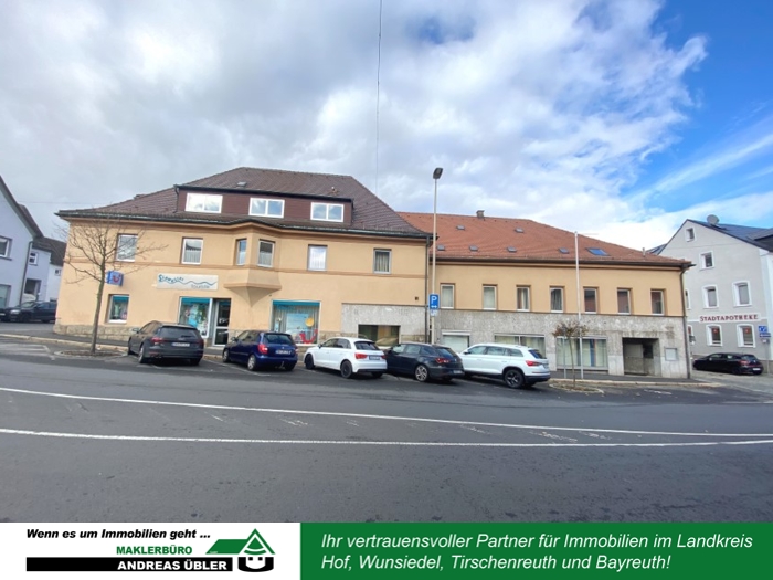 Здание с 35 комнатами в Arzberg, Германия № 33545