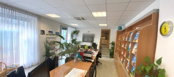 Здание с 35 комнатами в Arzberg, Германия № 33545 18