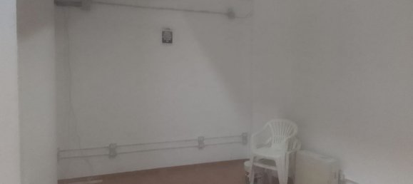 140m² Commercial property in Taranto, Italy No. 342035 5