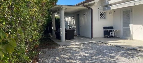 8 rooms Villa in Forte dei Marmi, Italy No. 175764 2