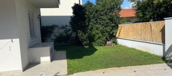 8 rooms Villa in Forte dei Marmi, Italy No. 175764 4