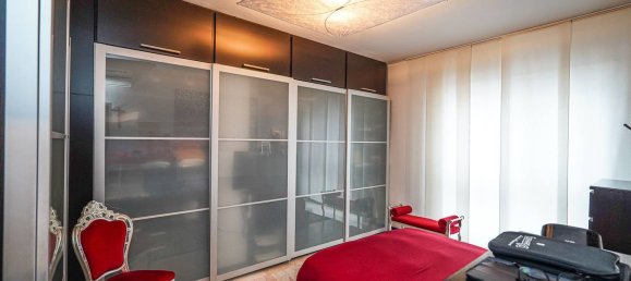 8 rooms Apartment in Bergamo, Italy No. 98050 43