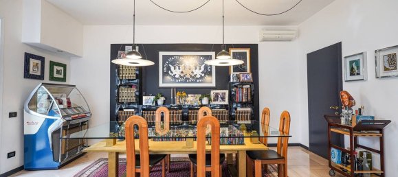 8 rooms Apartment in Bergamo, Italy No. 98050 4