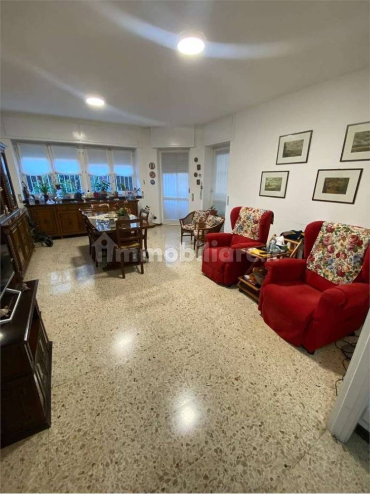 2 Schlafzimmer Wohnung in Sesto Calende, Italy, Nr. 343472