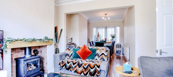 3 bedrooms House in St Helens, United Kingdom No. 1961 3