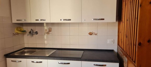 5 rooms Apartment in Pesaro, Italy No. 133690 8