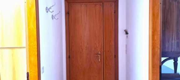 5 rooms Apartment in Pesaro, Italy No. 133690 7