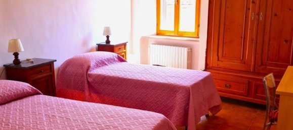 5 rooms Apartment in Pesaro, Italy No. 133690 5