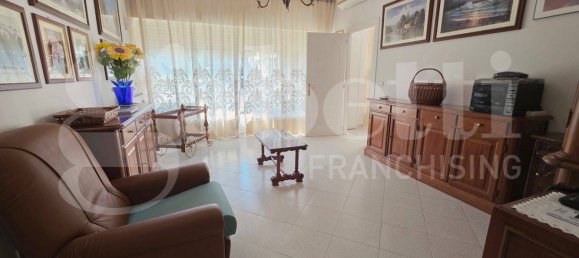 2 Schlafzimmer Wohnung in Assisi, Italy, Nr. 293141 13