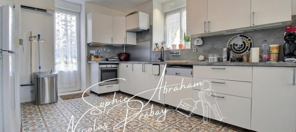 4 Schlafzimmer Haus in Toury, France, Nr. 40282 2