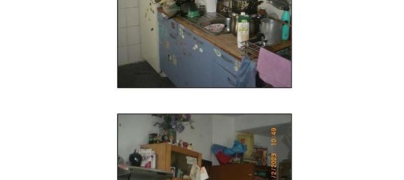 3-salle Appartement à Merate, Italy No. 1725 8