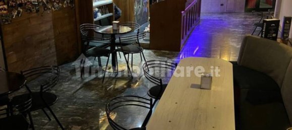 3-Zimmer Gewerbliche Immobilie in Albano Sant'Alessandro, Italy, Nr. 295844 2