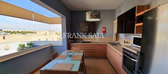 Ático de 3 dormitorios en Balzan, Malta No. 8276 2