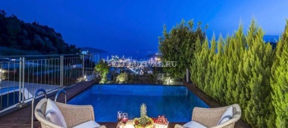 Villa 3+1 à Bodrum, Turkey No. 28437 3