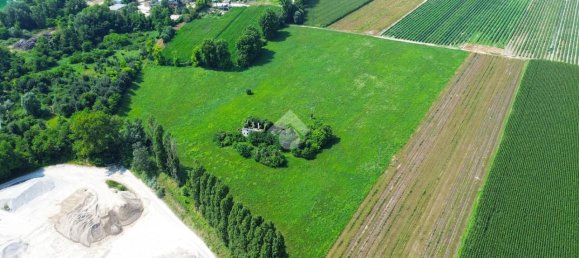 Studio in Fontaniva, Italy No. 7408 8