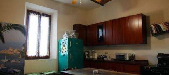 2 bedrooms House in Vinci, Italy No. 158517 16