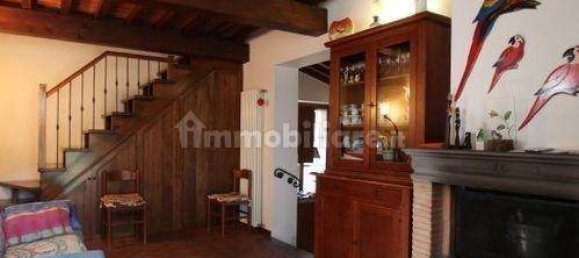 2 bedrooms House in Vinci, Italy No. 158517 24