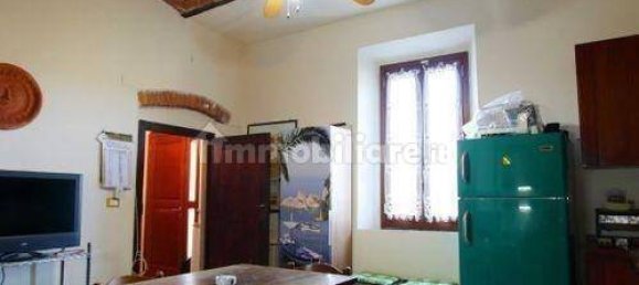 2 bedrooms House in Vinci, Italy No. 158517 11