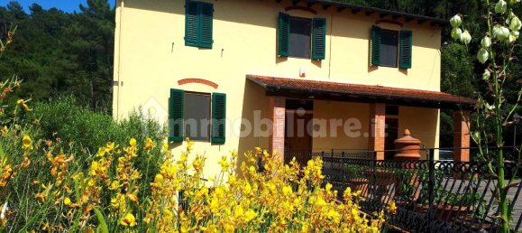 2 bedrooms House in Vinci, Italy No. 158517 18