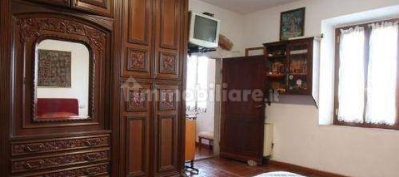 2 bedrooms House in Vinci, Italy No. 158517 21