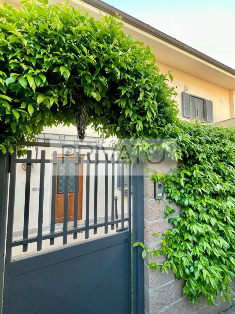 2 bedrooms Villa in Marino, Italy No. 370272