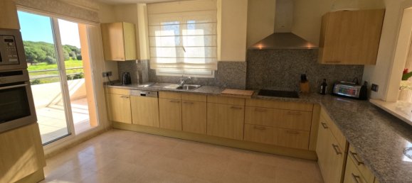 3 غرف نوم بانتهاوس في Cadiz, Spain رقم 86468 87