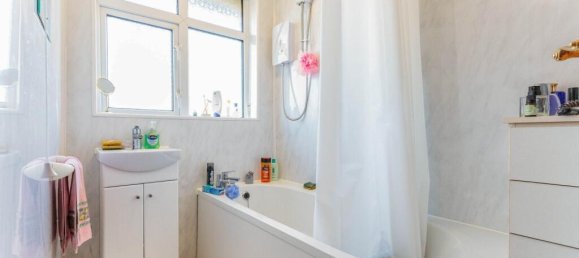 3 bedrooms House in Blackpool, United Kingdom No. 2041 9