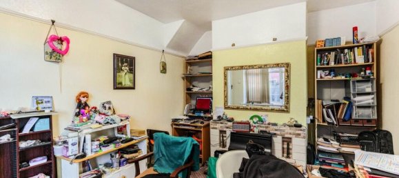 3 bedrooms House in Blackpool, United Kingdom No. 2041 3