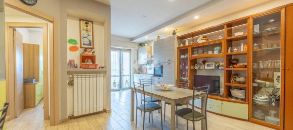 Квартира с 2 спальнями в Рим, Италия № 310105 11