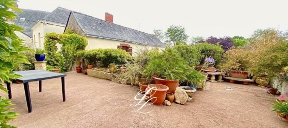 4 bedrooms Castles in Coueron, France No. 359202 9