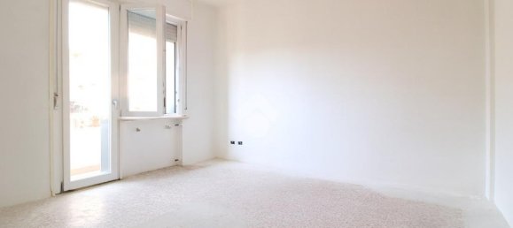 3 Schlafzimmer Wohnung in Sassuolo, Italy, Nr. 356134 7