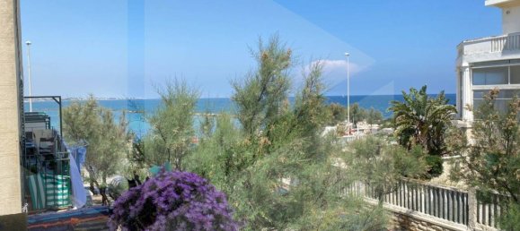 2 rooms Apartment in Bari, Italy No. 24131 3